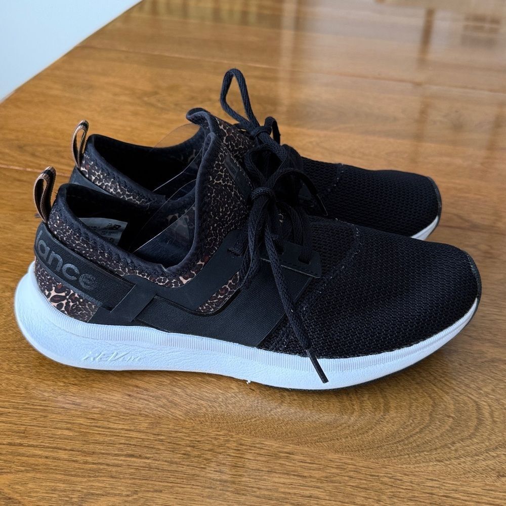 New Balance “Nergize” walking shoes - Picture 2 of 6